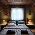 With 3 Apartments, Just Outside Berlin, Near To Tesla Burig