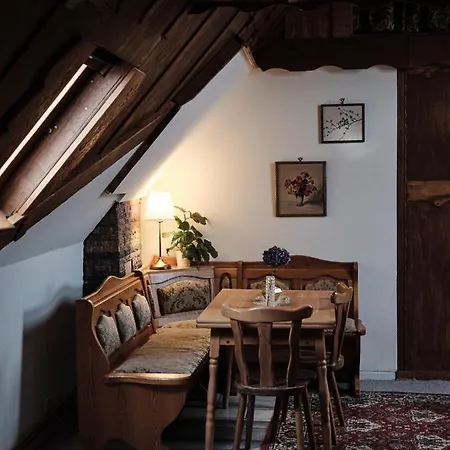 With 3 Apartments, Just Outside Berlin, Near To Tesla Apartment Burig