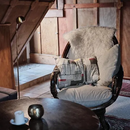 With 3 Apartments, Just Outside Berlin, Near To Tesla *