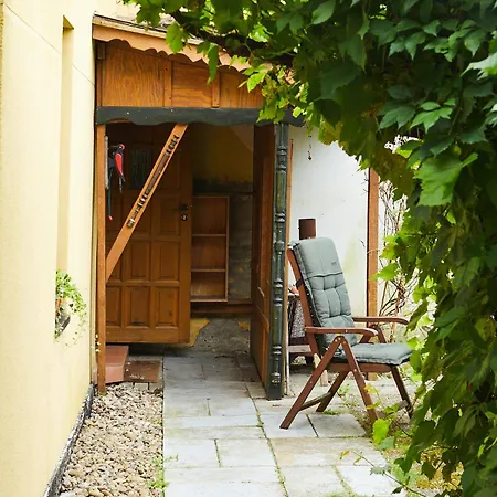 Διαμέρισμα With 3 Apartments, Just Outside Berlin, Near To Tesla Burig