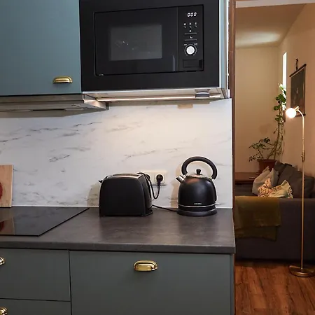 Διαμέρισμα With 3 Apartments, Just Outside Berlin, Near To Tesla