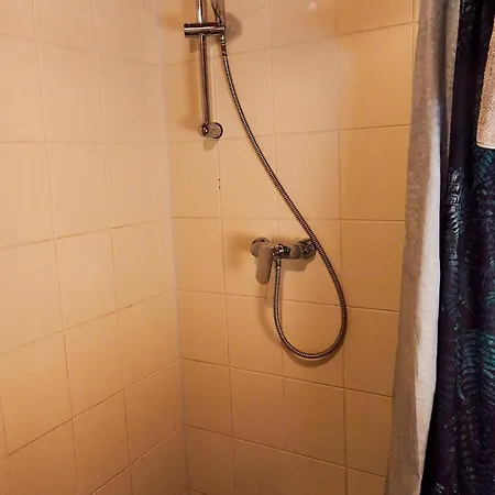 Διαμέρισμα With 3 Apartments, Just Outside Berlin, Near To Tesla Burig