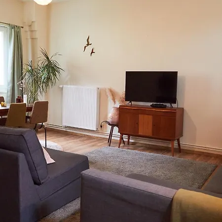 With 3 Apartments, Just Outside Berlin, Near To Tesla Apartment *