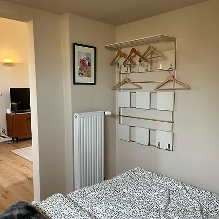 With 3 Apartments, Just Outside Berlin, Near To Tesla דירה *