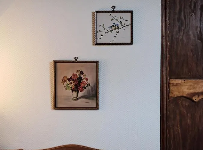 With 3 Apartments, Just Outside Berlin, Near To Tesla Apartment *