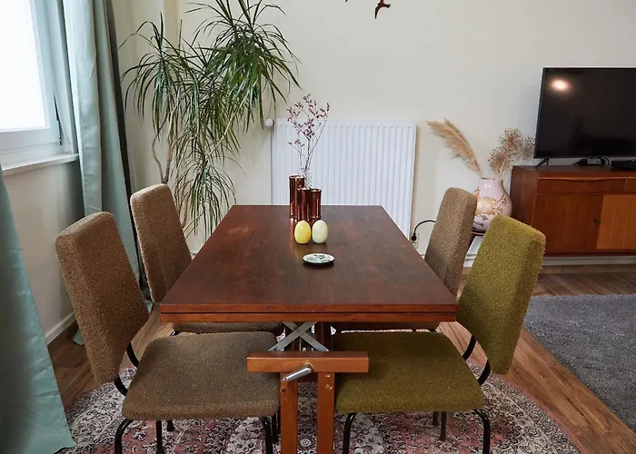 With 3 Apartments, Just Outside Berlin, Near To Tesla Apartment *