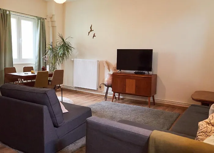 With 3 Apartments, Just Outside Berlin, Near To Tesla Apartment *