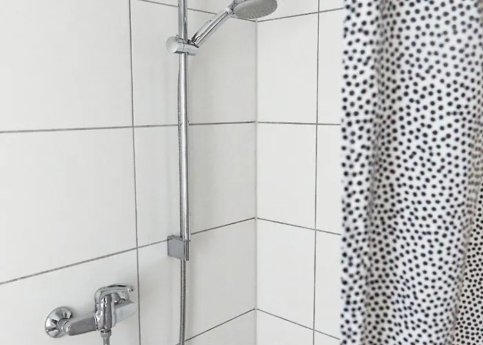 Apartment With 3 Apartments, Just Outside Berlin, Near To Tesla Burig