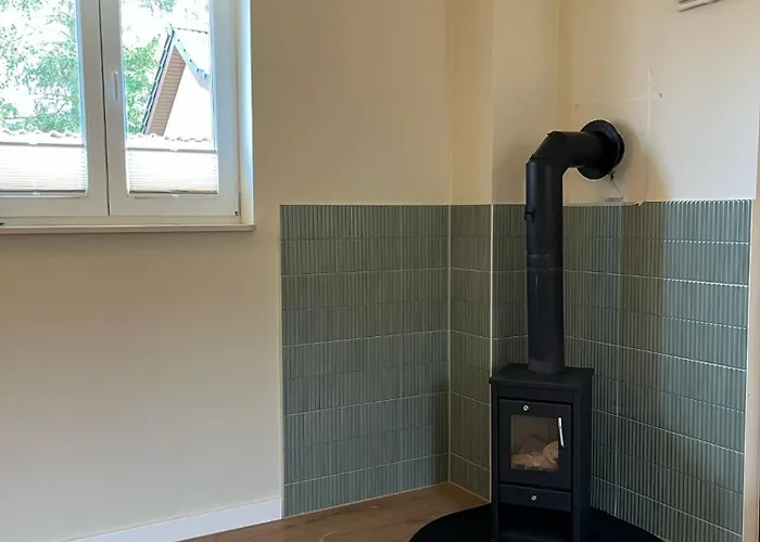 With 3 Apartments, Just Outside Berlin, Near To Tesla Apartment Burig